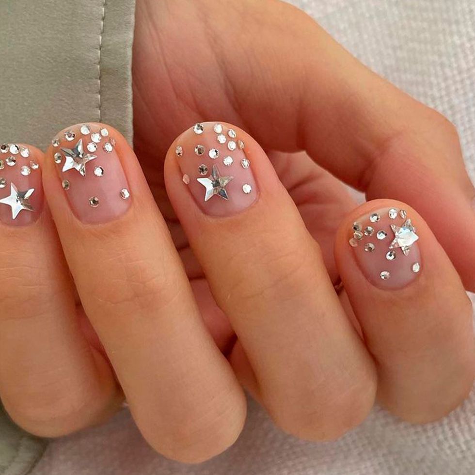 Estrellas y piedras strass para motivo de uñas  Diseños de uñas